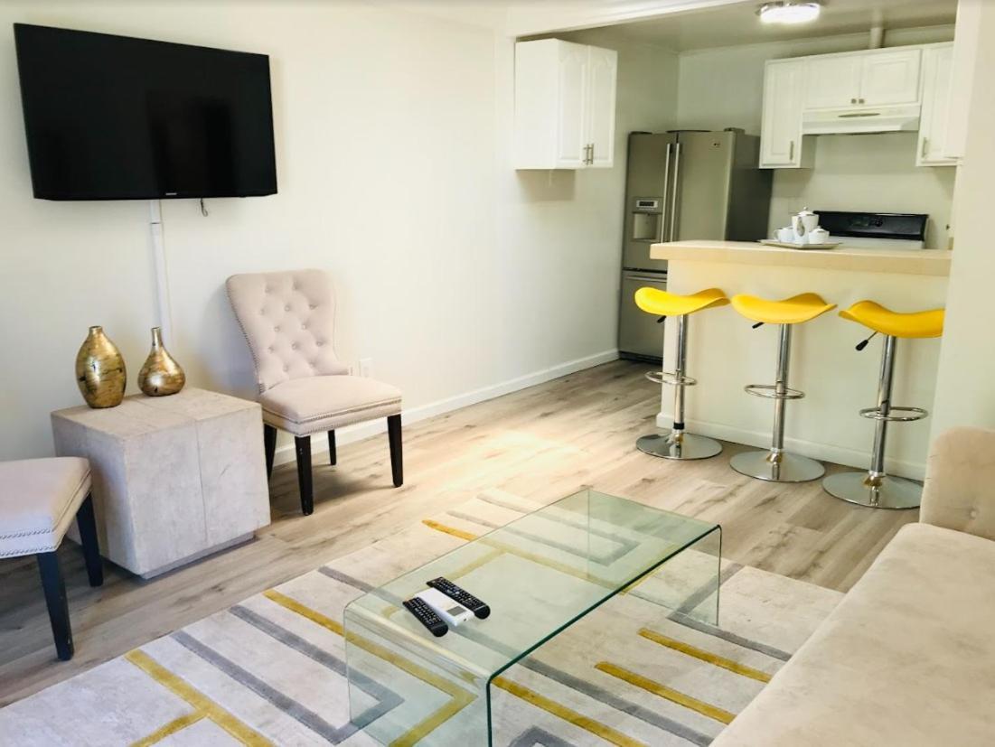 Guest house 2 Bd Beverly Hills *